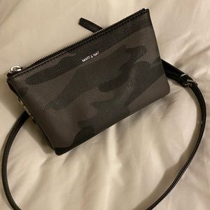 Matt & Nat crossbody bag (unisex)
